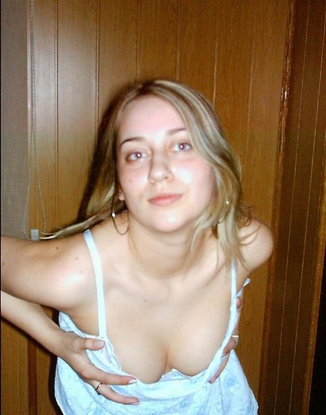 Русская девка пришла в баню потрахаться - секс порно фото